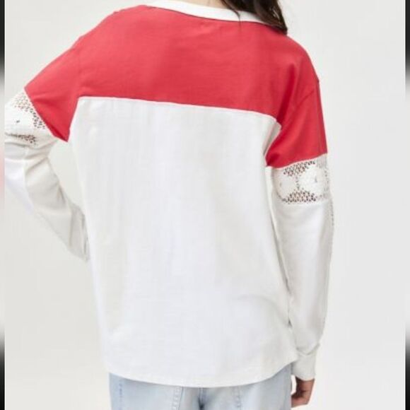 NWT bdg rugby  Spliced Long Sleeve crochet detailed Top size large - Picture 3 of 4